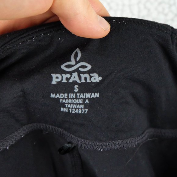 Prana Capris Womens Small Black Capris Yoga Stretchy Outdoor Performance - Picture 9 of 9
